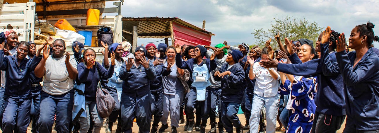 A large group of female HALO deminers in Angola